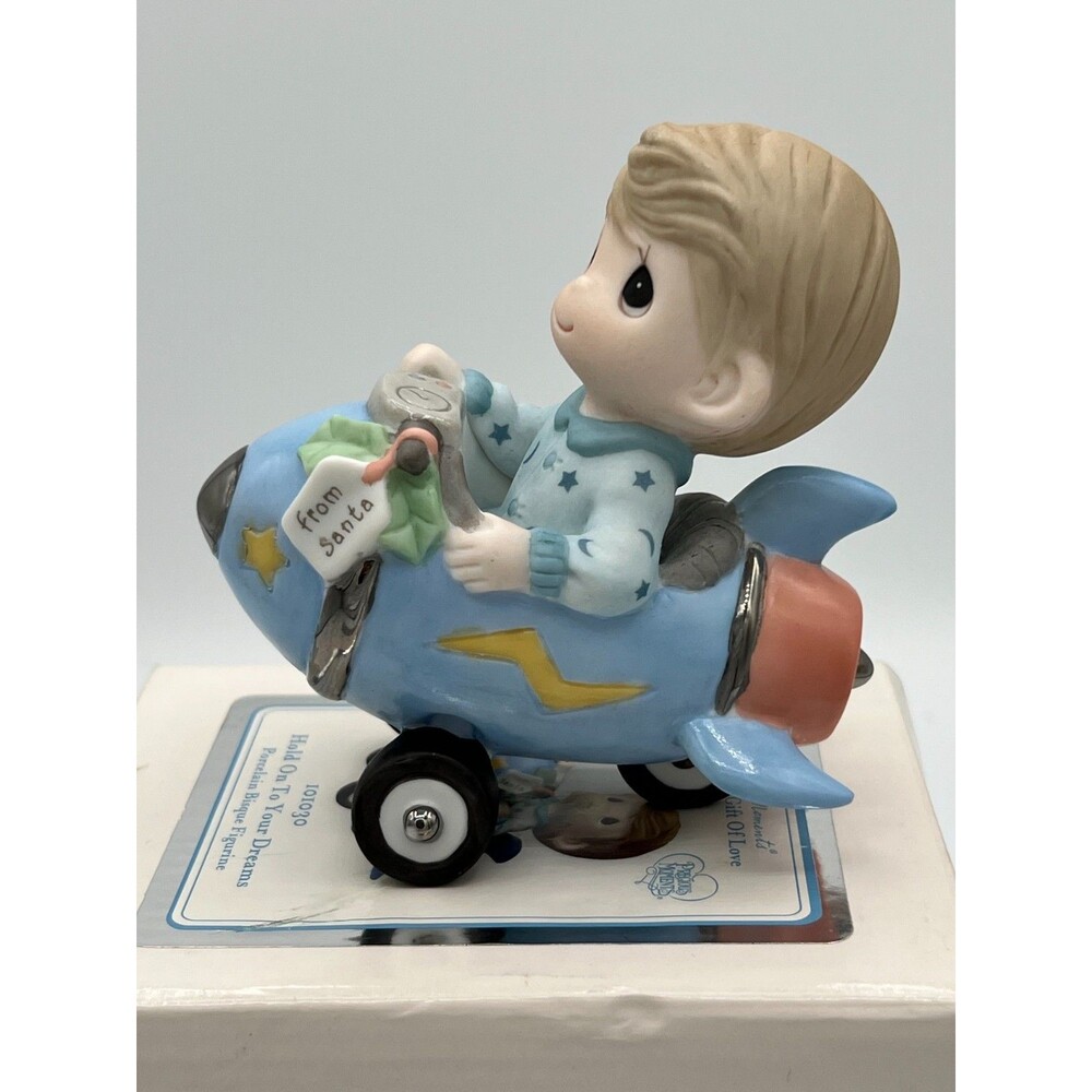 PRECIOUS MOMENTS "HOLD ON TO YOUR DREAMS " 2009 RARE!! Porcelain Bisque Figurine - Picture 7 of 15